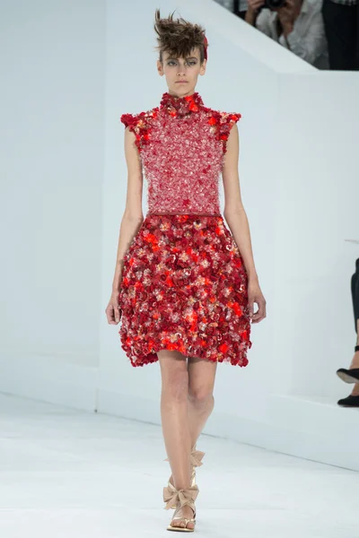 Look 24